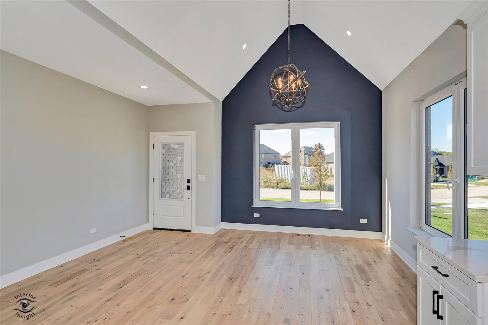 16441 Kayla Drive Property Photo 2