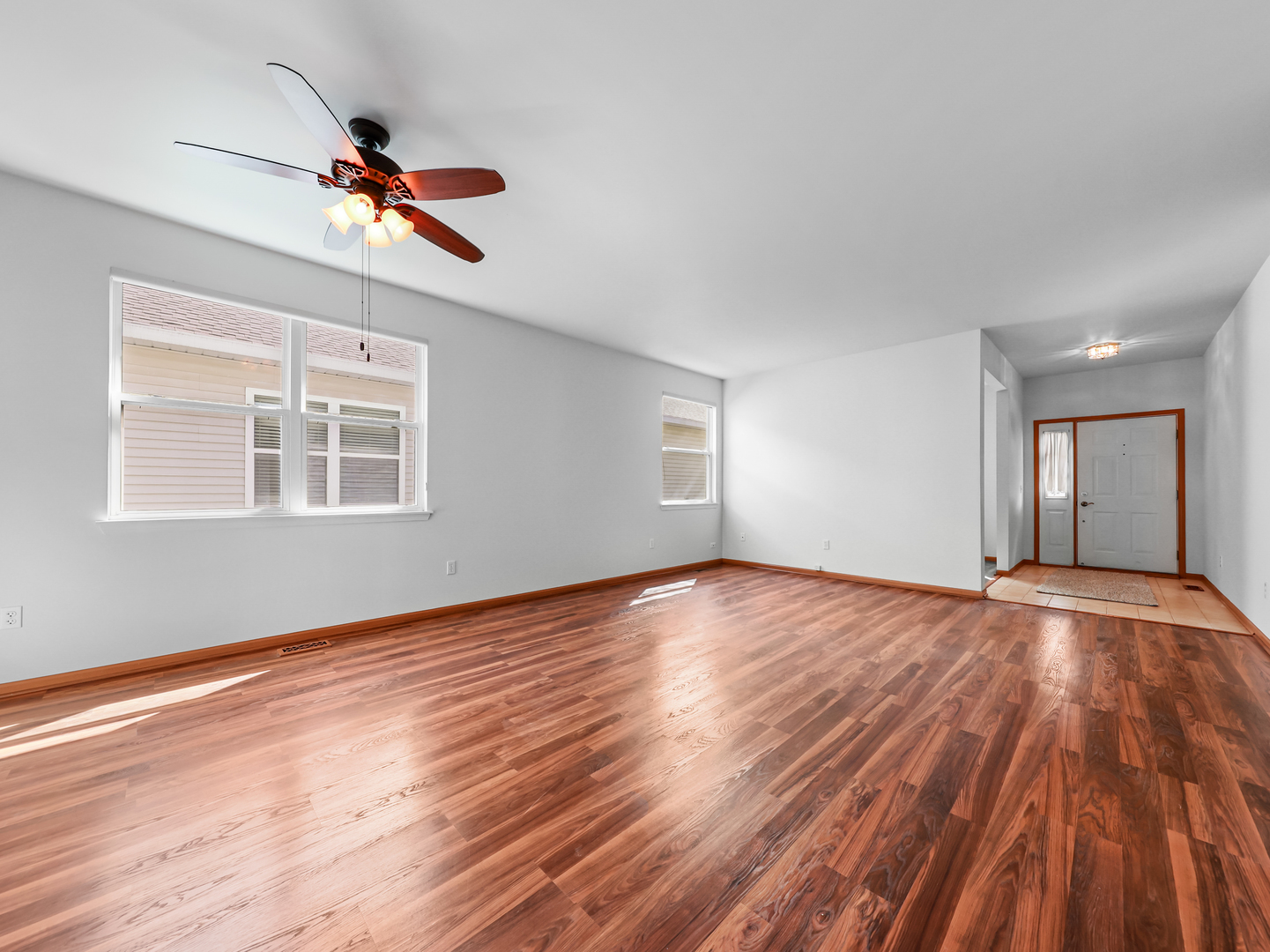 1566 Benzie Circle Property Photo 7