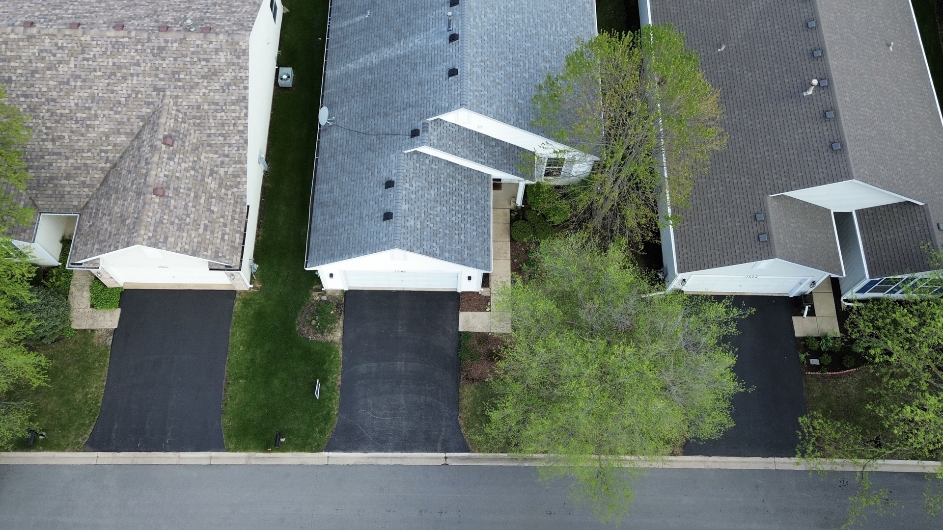 1566 Benzie Circle Property Photo 37