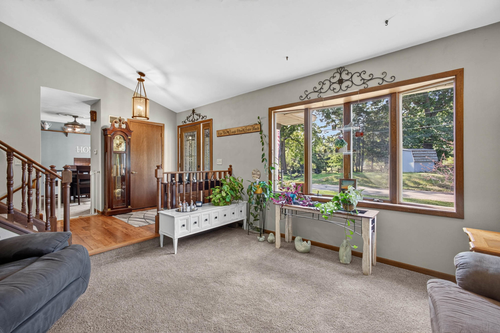 3818 Hobson Avenue Property Photo 2