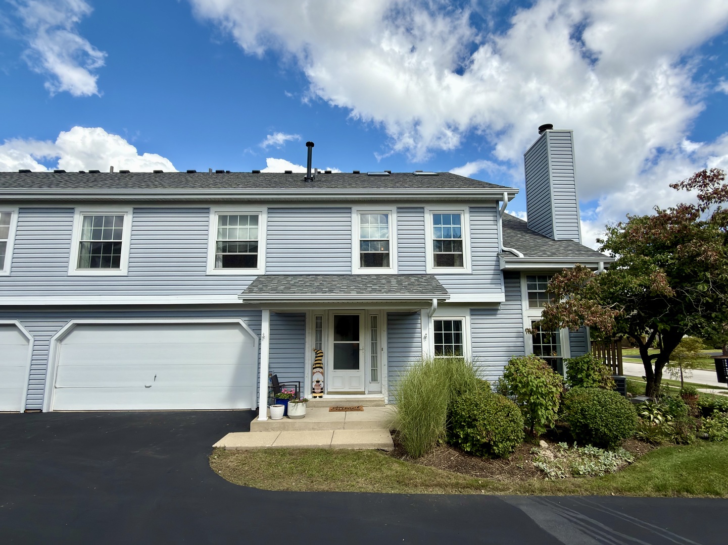 3s126 Timber Drive Property Photo 1