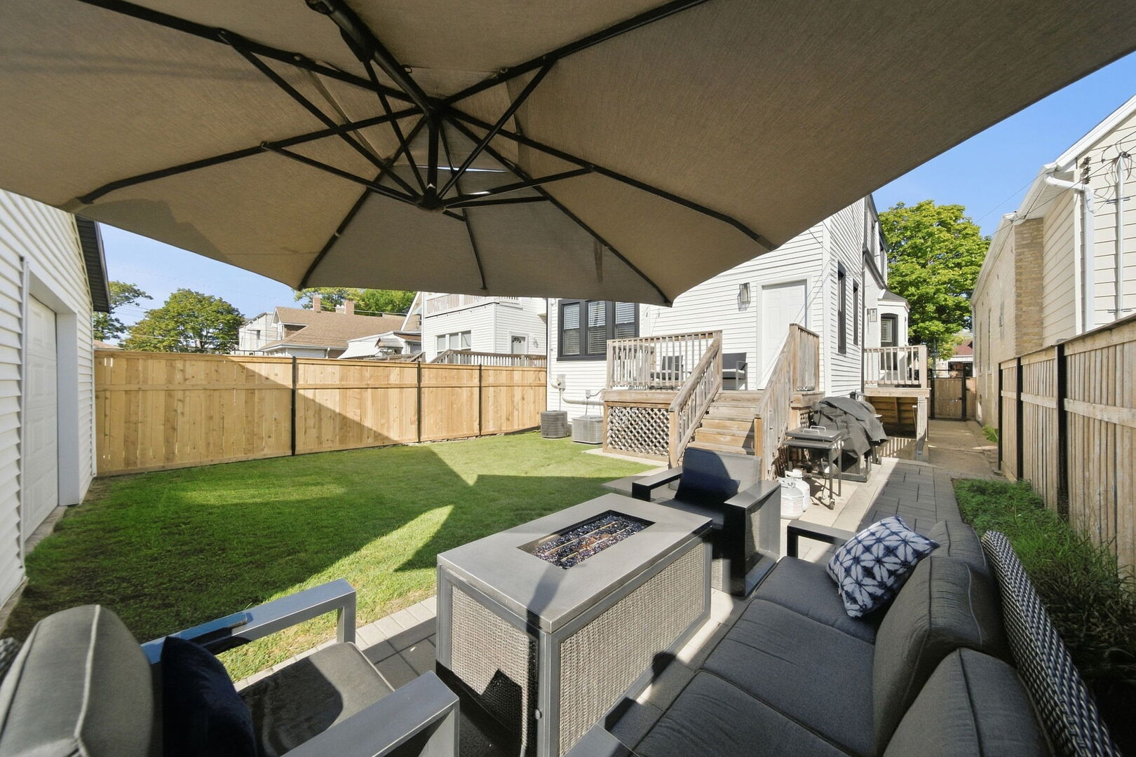 2240 N Karlov Avenue Property Photo 46