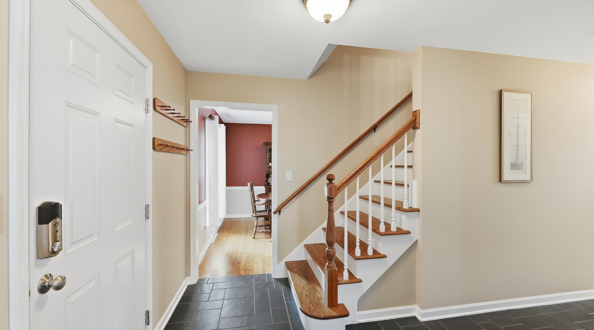 1033 N Brainard Street Property Photo 6