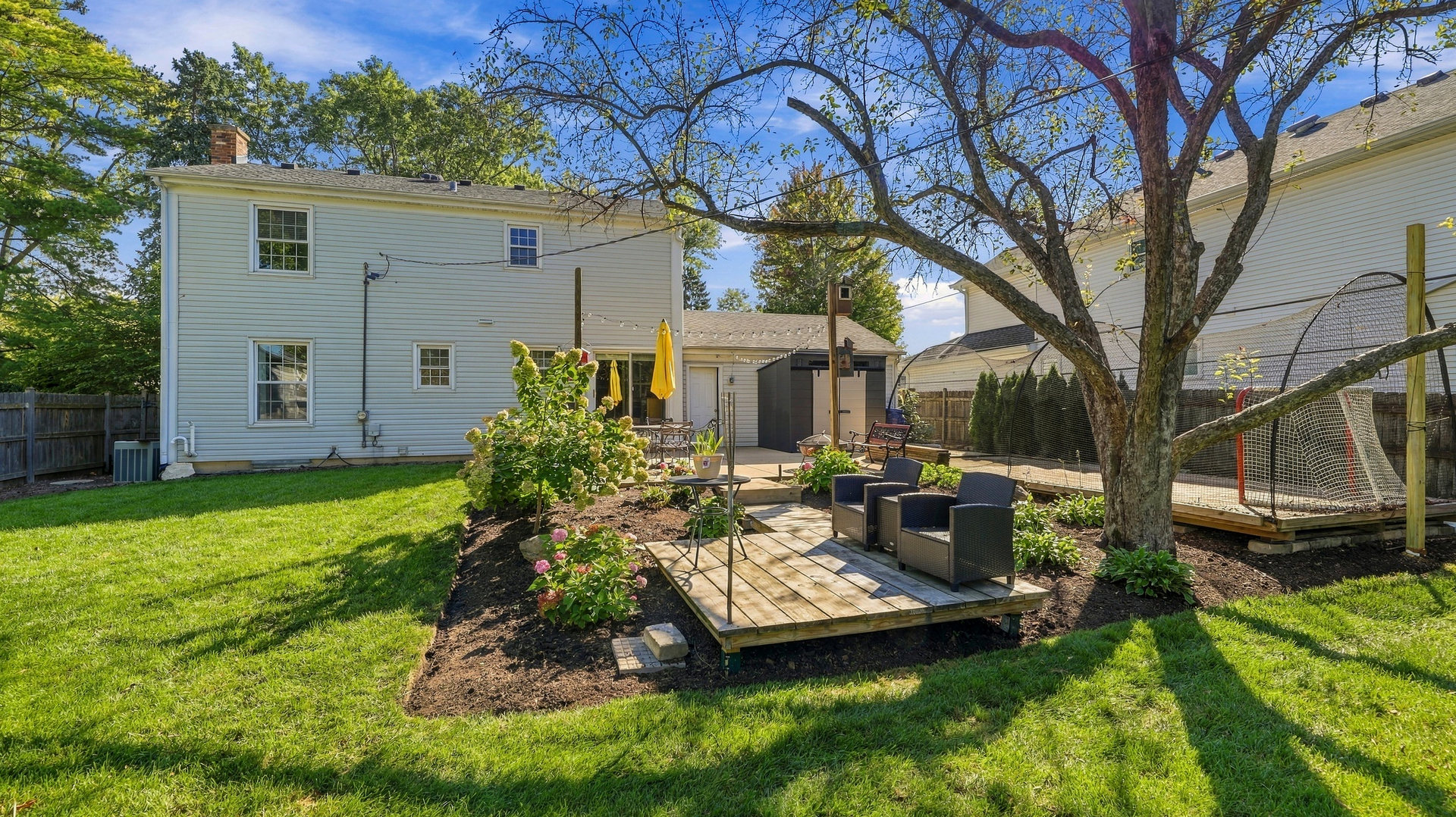 1033 N Brainard Street Property Photo 34