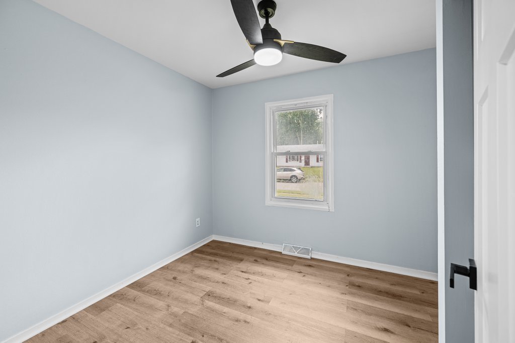 947 36th Avenue Property Photo 12