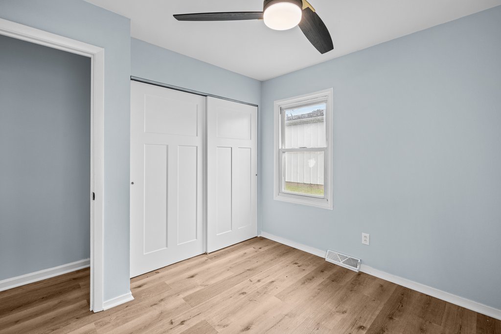 947 36th Avenue Property Photo 17