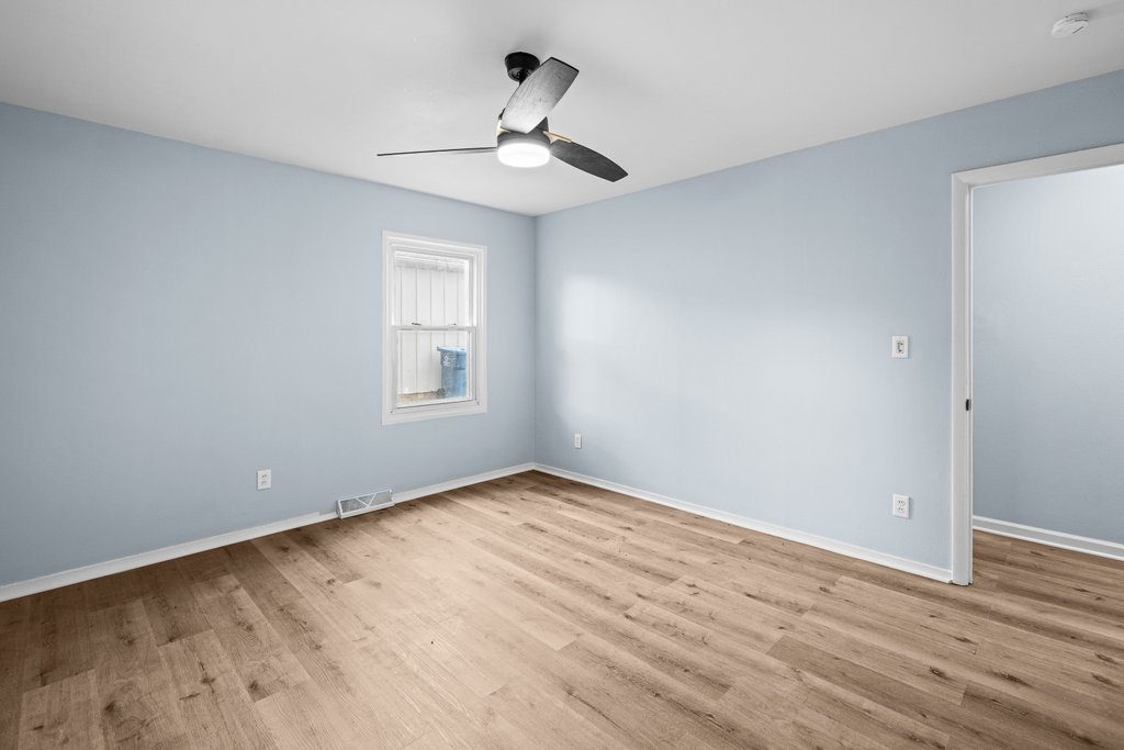 947 36th Avenue Property Photo 22