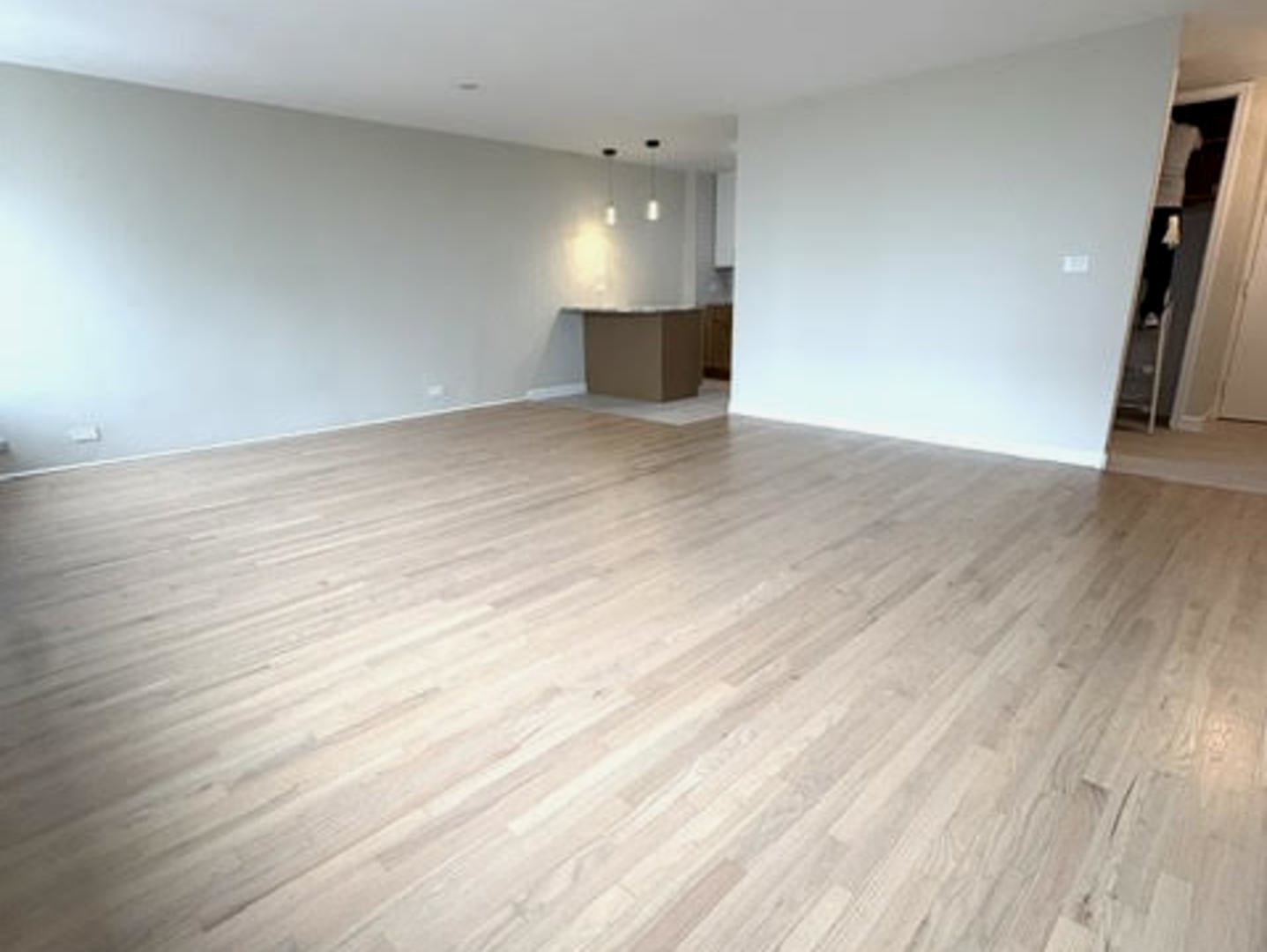 4250 N Marine Drive 1226 Property Photo 8