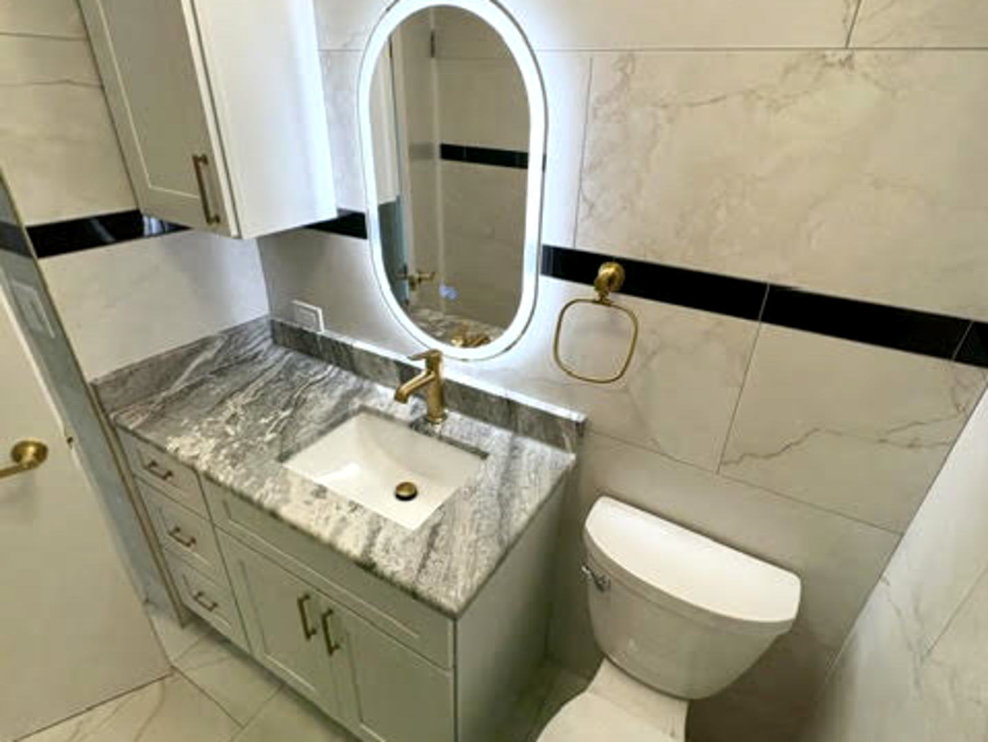 4250 N Marine Drive 1226 Property Photo 11