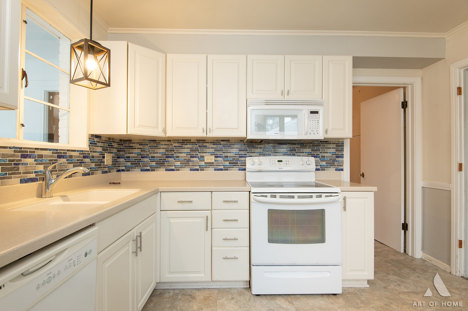 17633 Hillside Avenue Property Photo 19