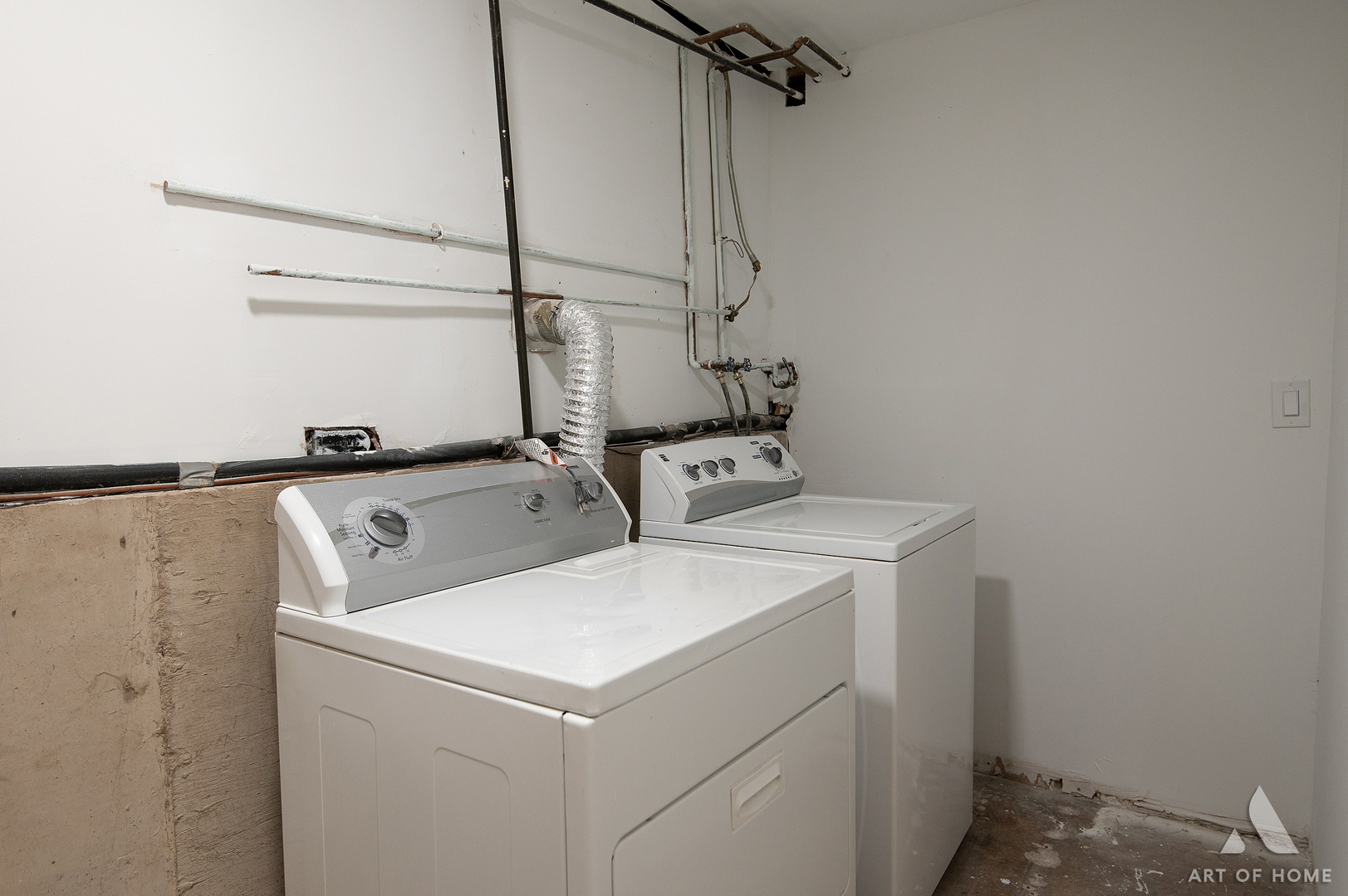 17633 Hillside Avenue Property Photo 22