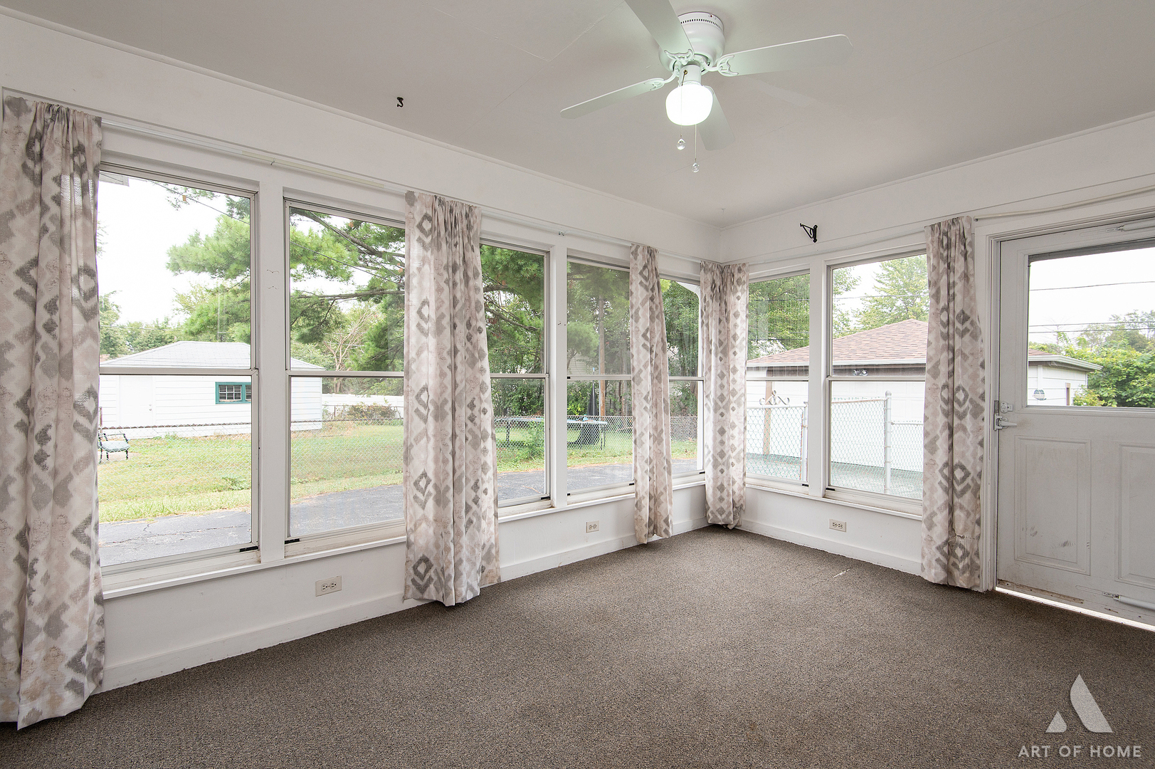 17633 Hillside Avenue Property Photo 25
