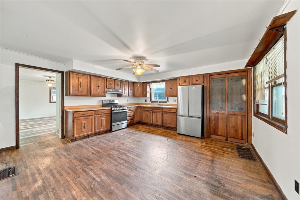 510 13th Avenue Property Photo 3