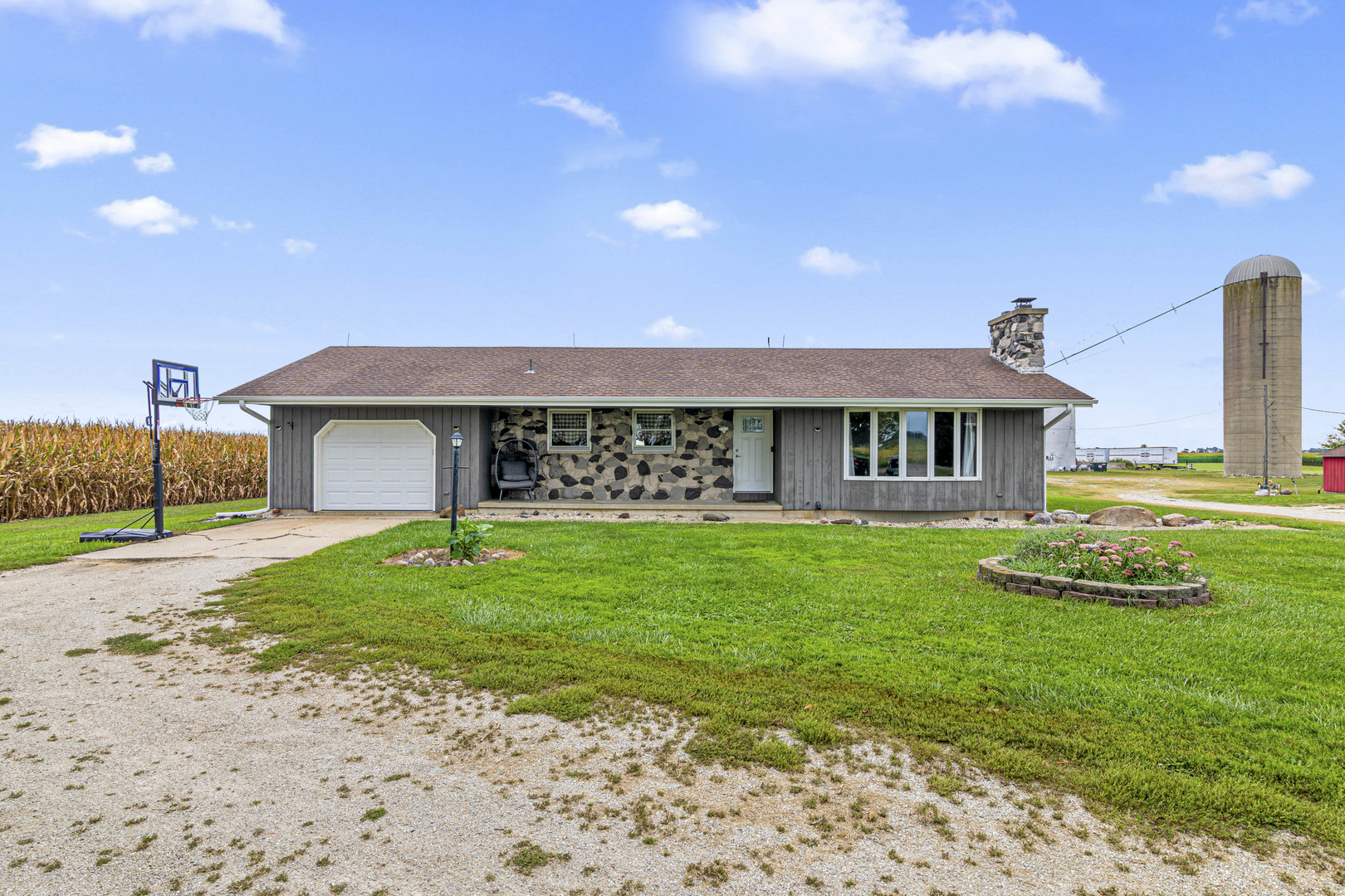 3006 Kane Road Property Photo 1