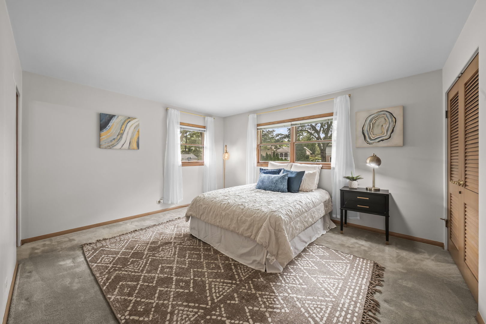 806 S Elm Street Property Photo 10