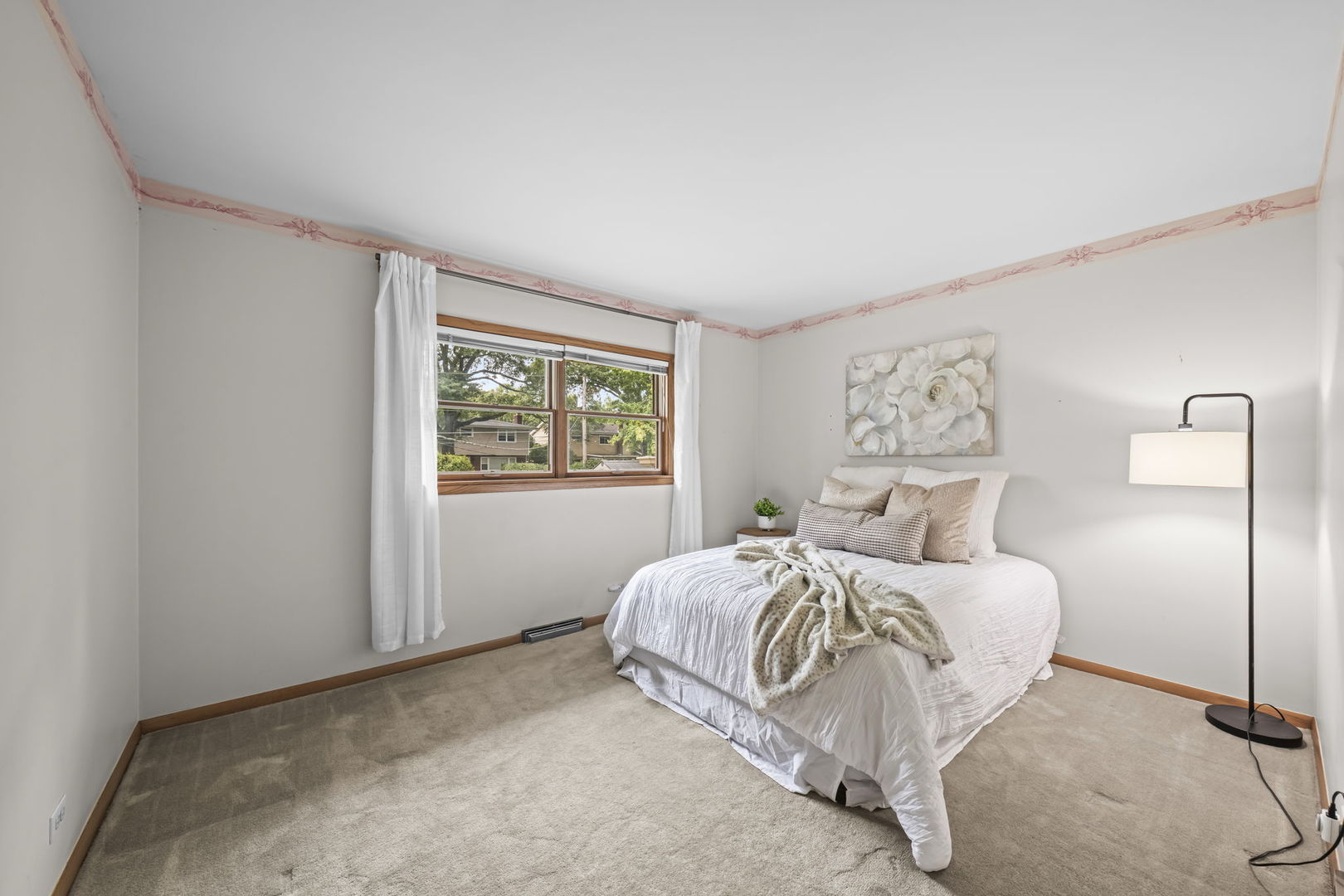 806 S Elm Street Property Photo 12