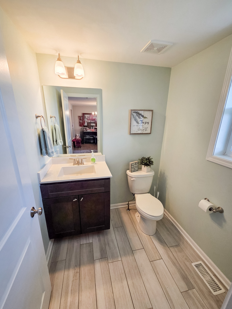 465 E Bethel Drive Property Photo 21