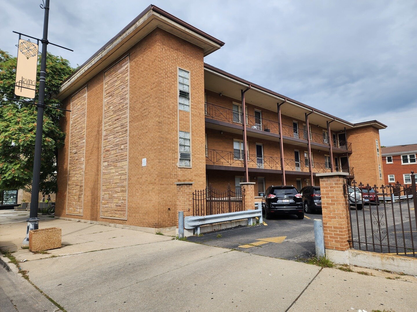 6024 W Irving Park Road C4 Property Photo 1