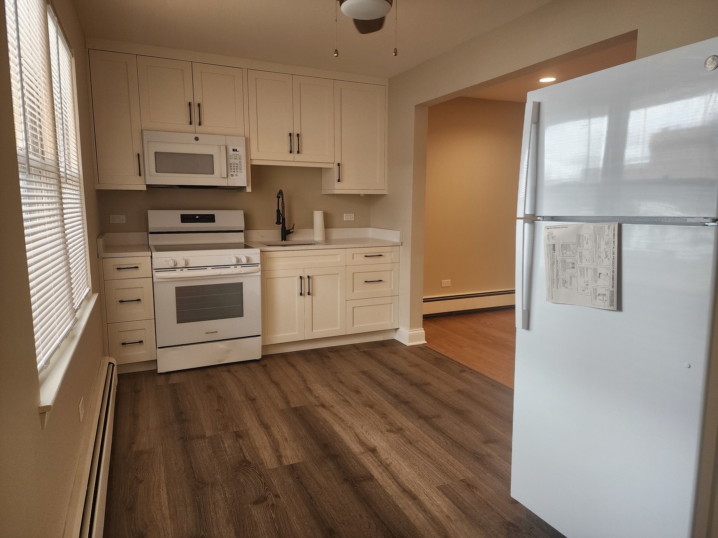 6024 W Irving Park Road C4 Property Photo 2