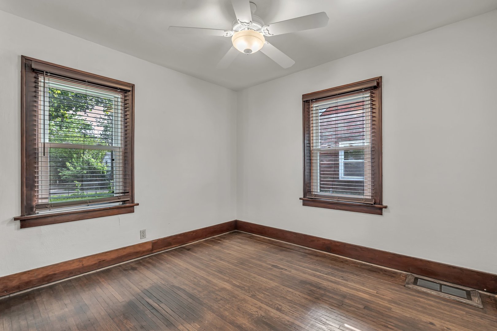 2817 Bellevue Avenue Property Photo 27