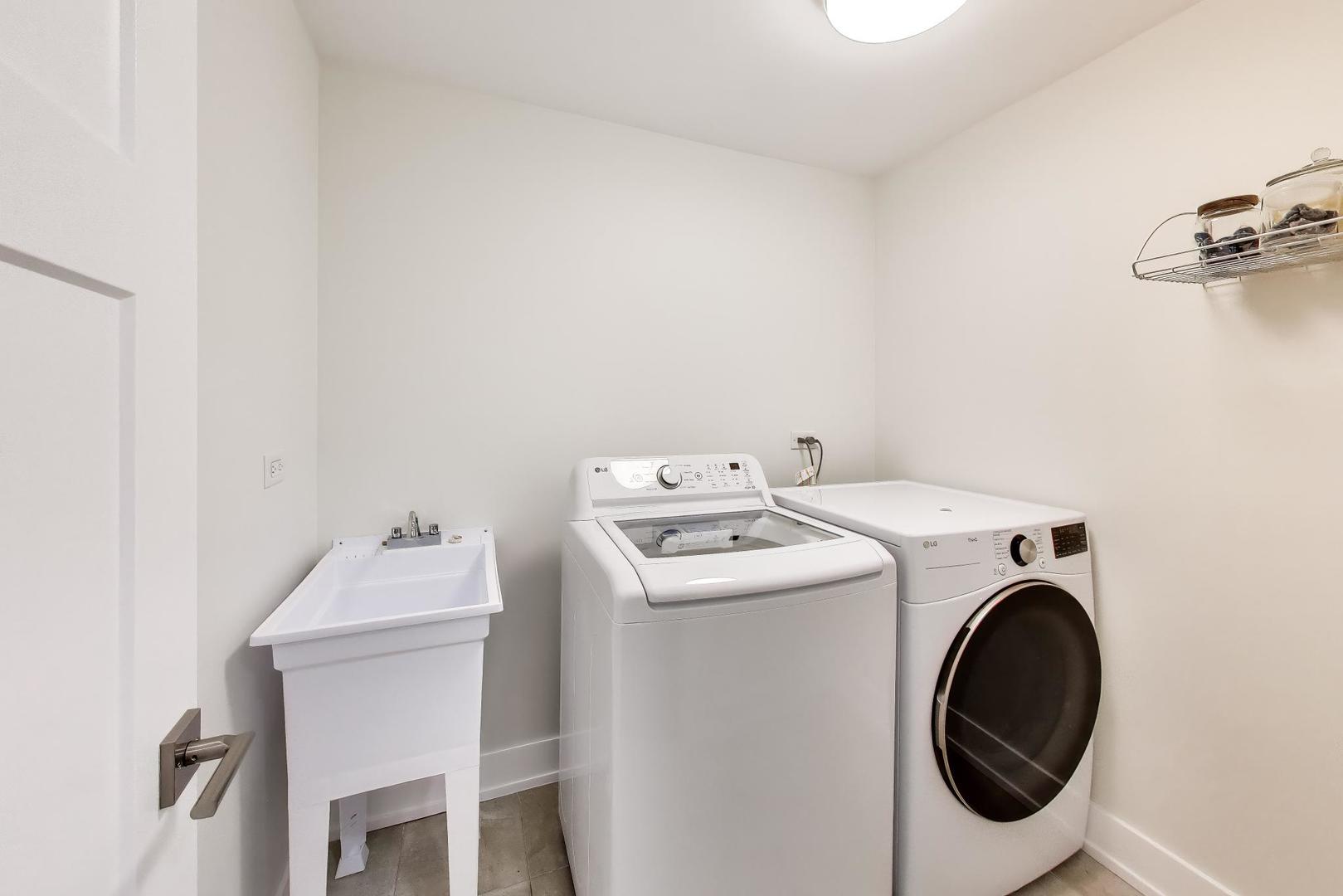 304 W Graham Avenue Property Photo 29