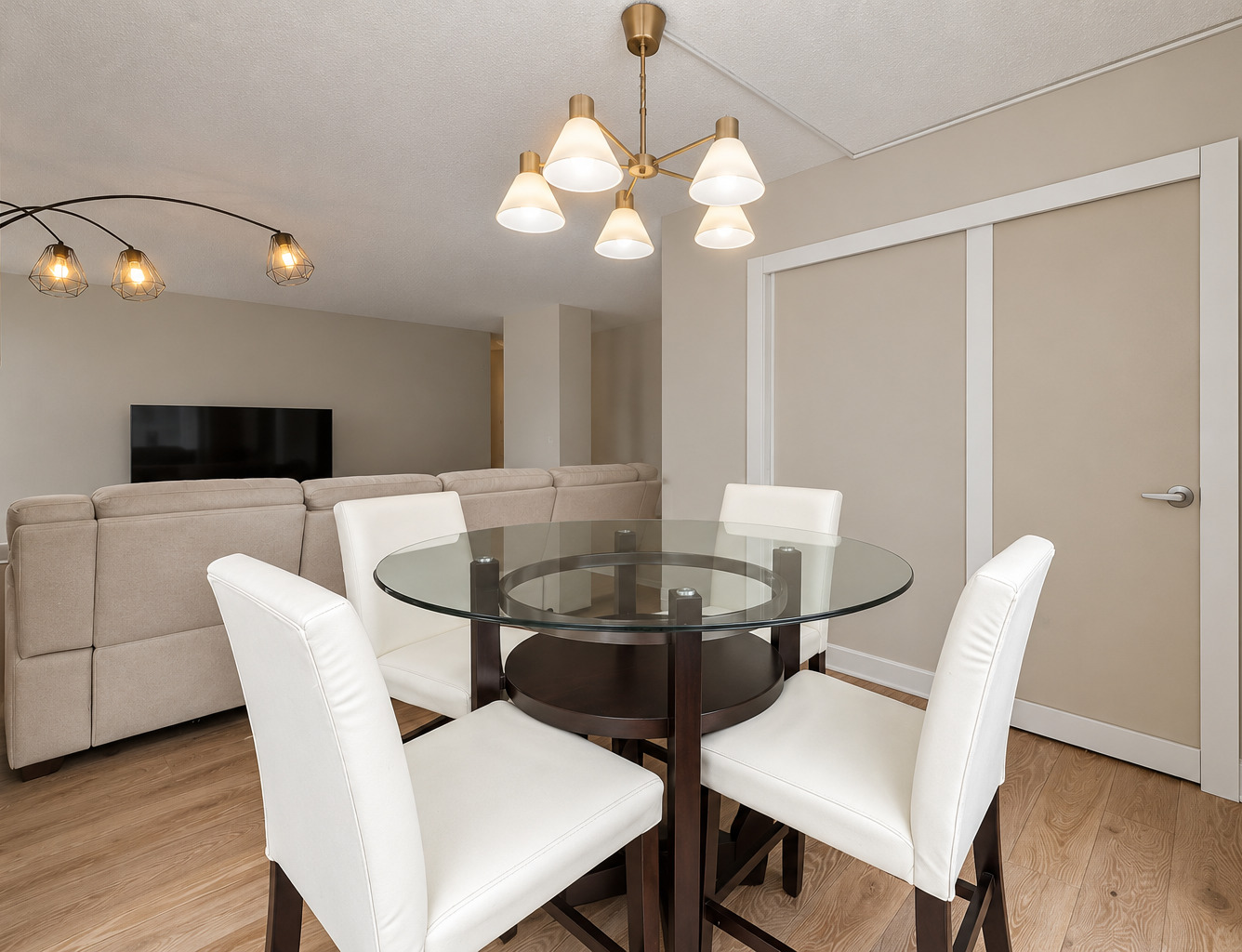 30 E Huron Street 1109 Property Photo 6