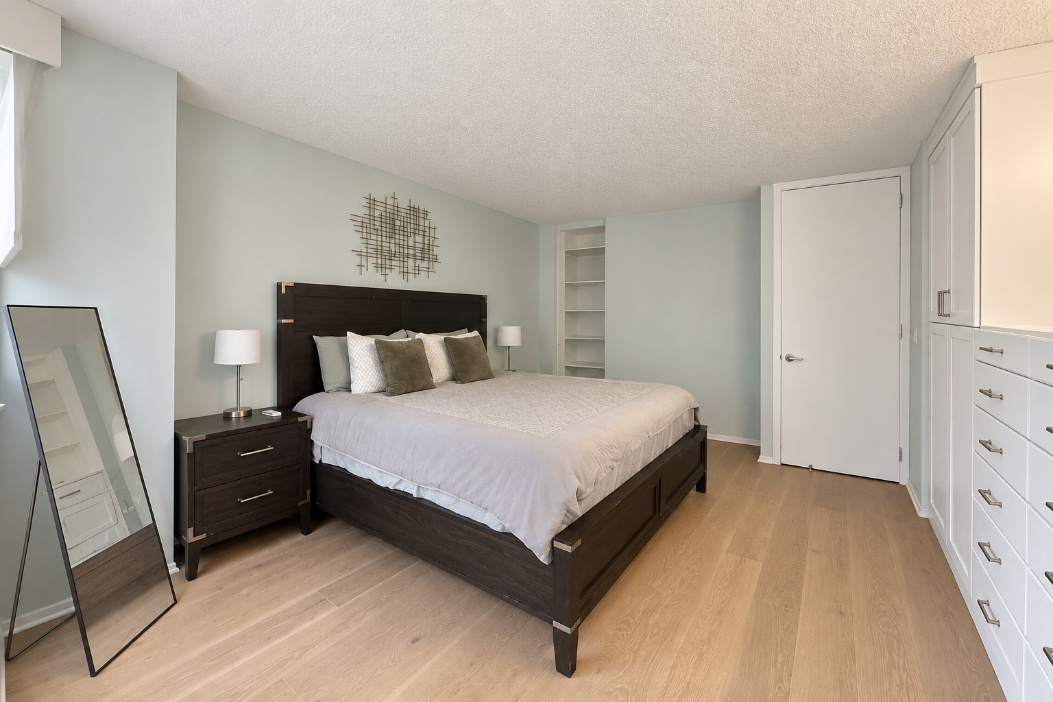 30 E Huron Street 1109 Property Photo 10