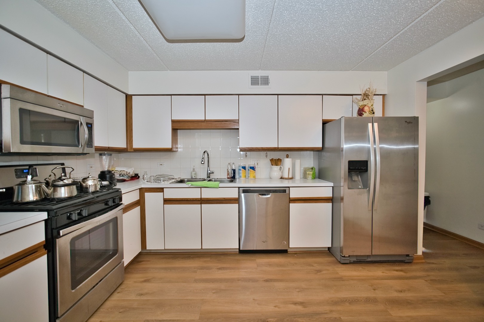 7450 N Waukegan Road 404 Property Photo 15
