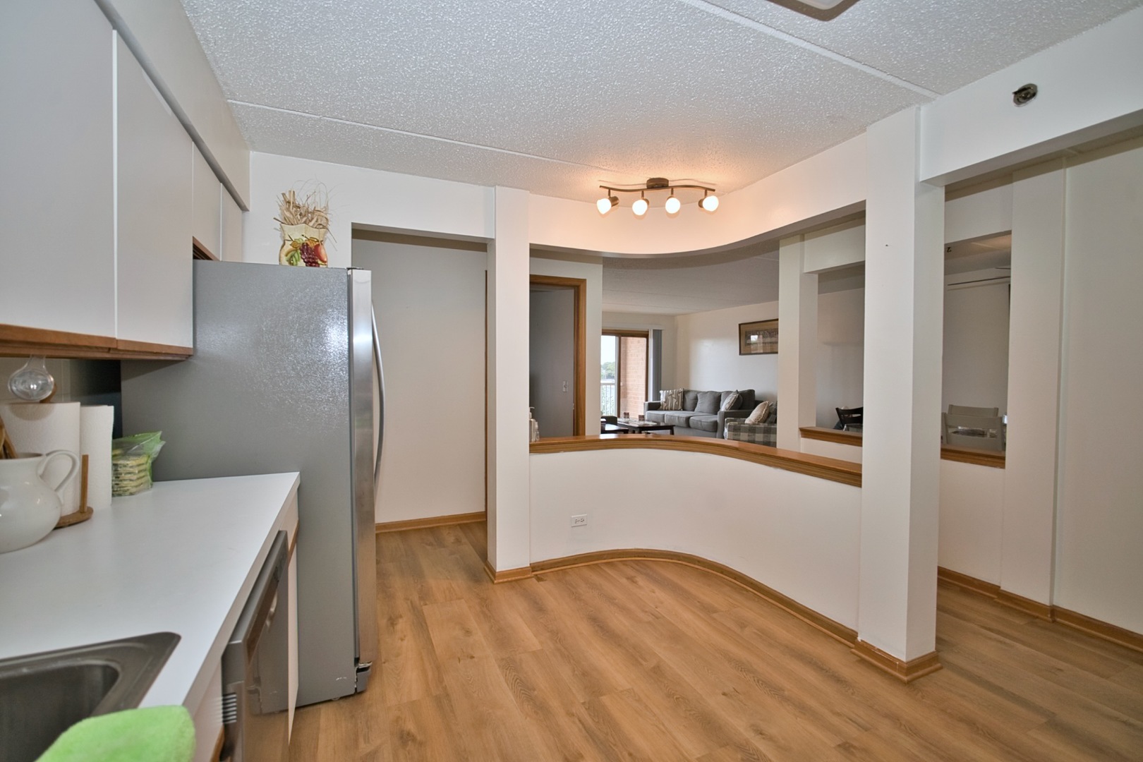 7450 N Waukegan Road 404 Property Photo 16