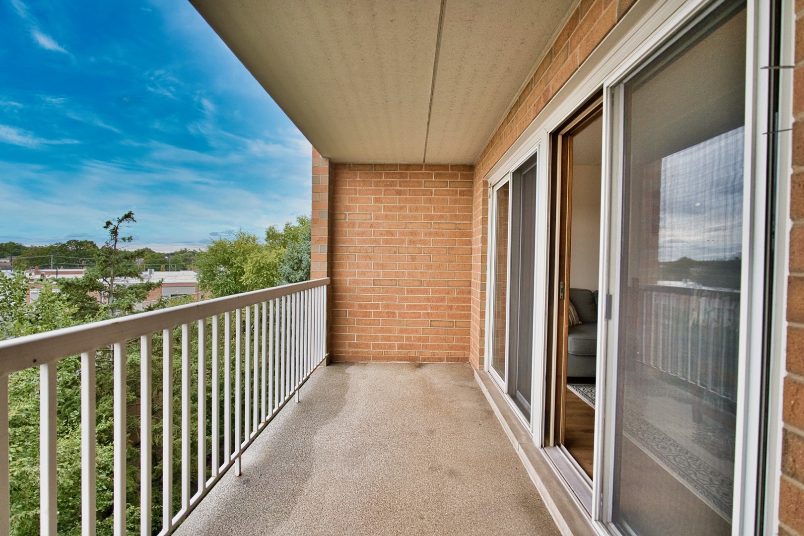 7450 N Waukegan Road 404 Property Photo 28