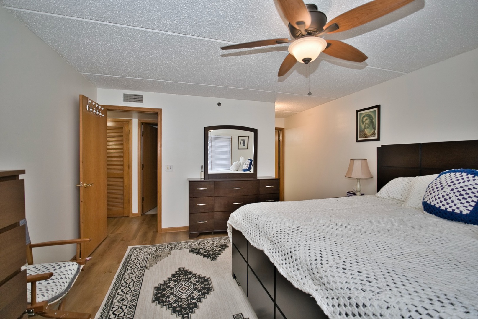 7450 N Waukegan Road 404 Property Photo 39