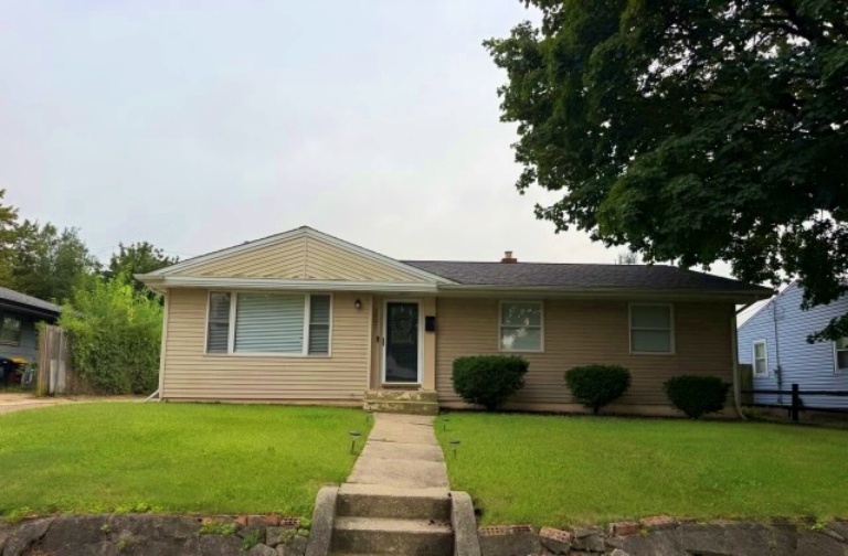 4007 Tonawanda Avenue Property Photo 1