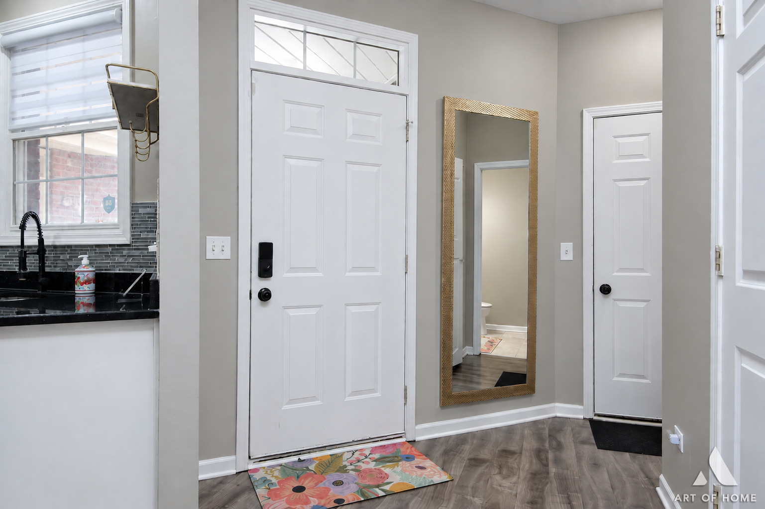 13296 Greenleaf Court Property Photo 3