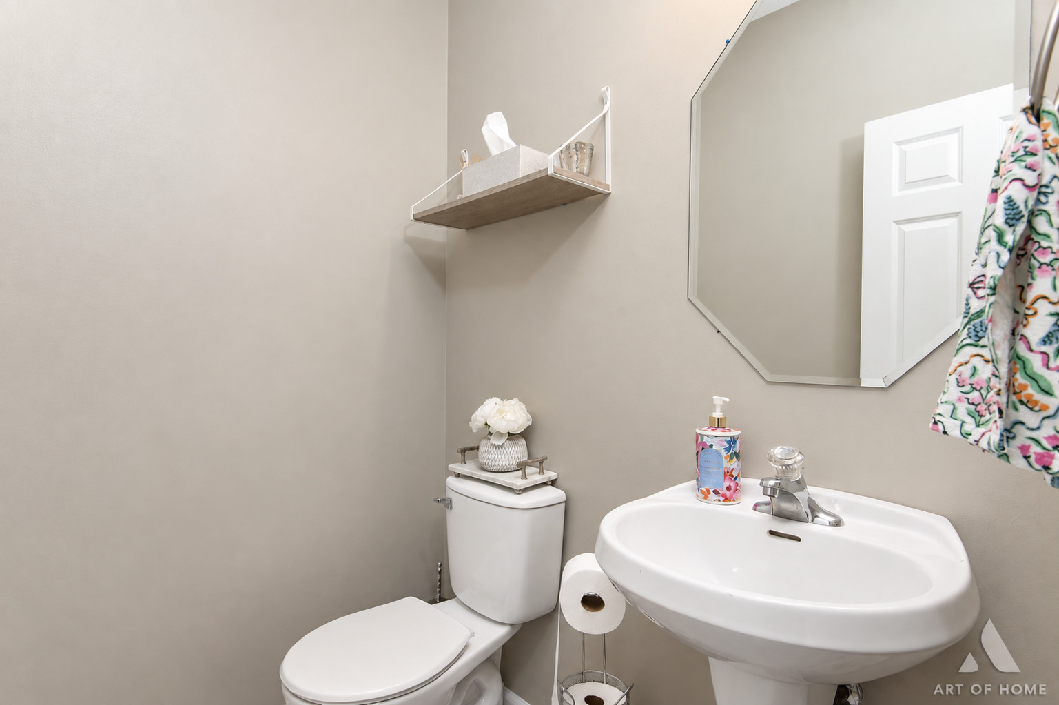 13296 Greenleaf Court Property Photo 17