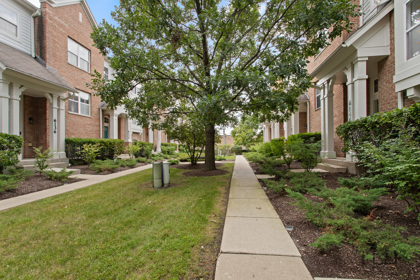 6148 Washington Court Property Photo 2
