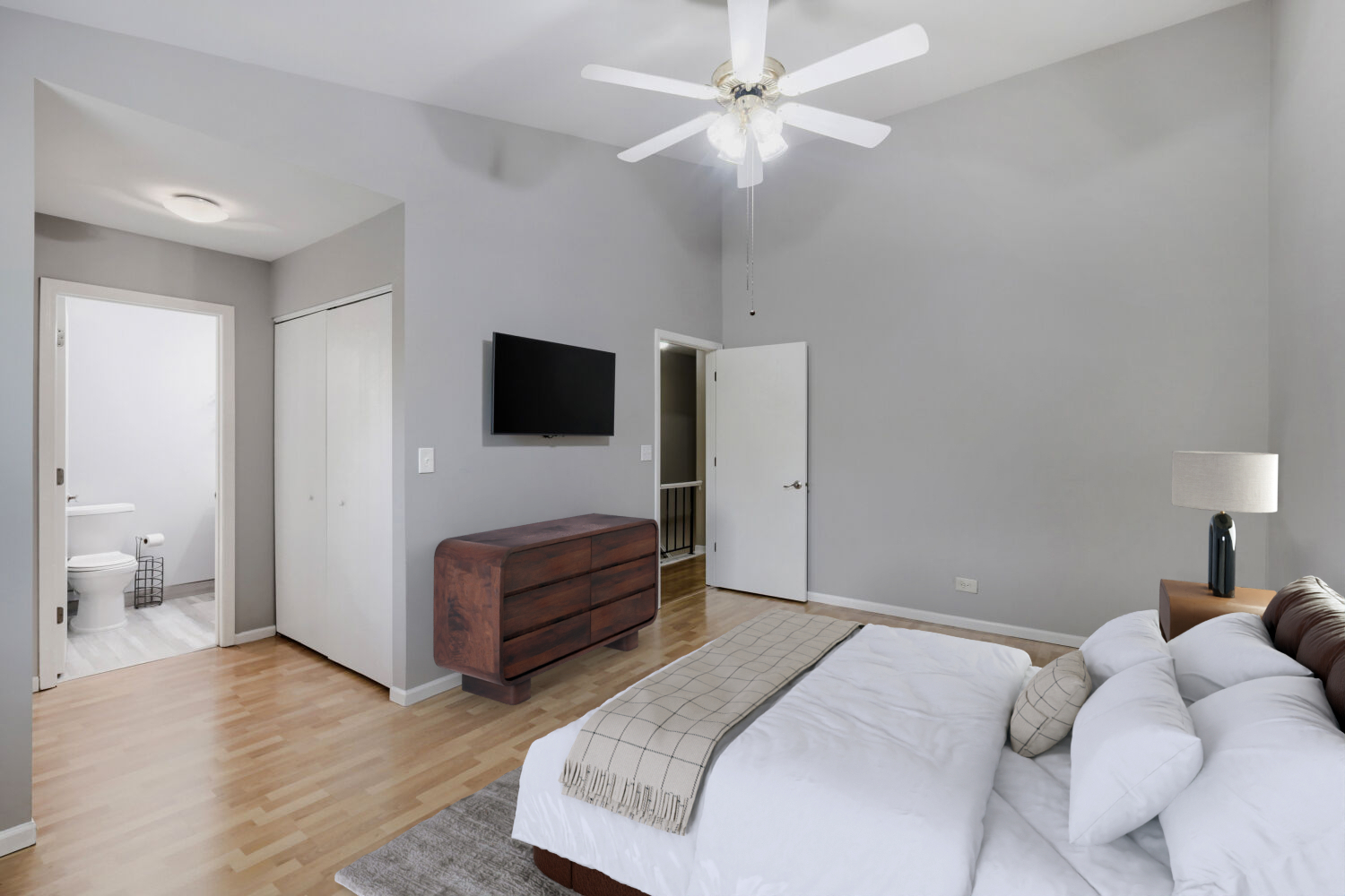 921 Perry Drive Property Photo 13