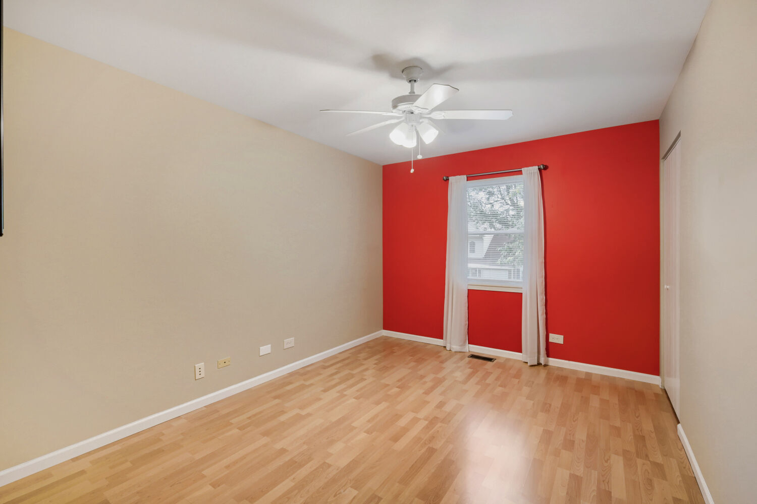 921 Perry Drive Property Photo 19
