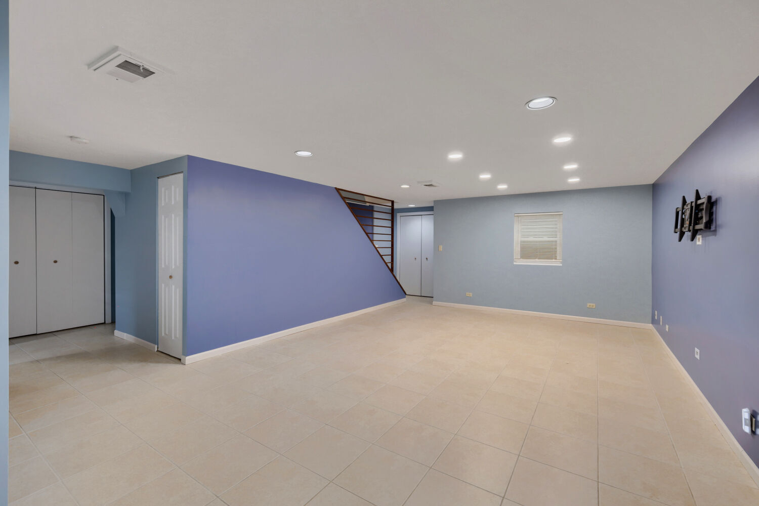921 Perry Drive Property Photo 23