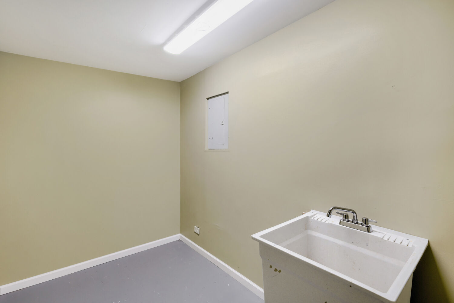 921 Perry Drive Property Photo 25