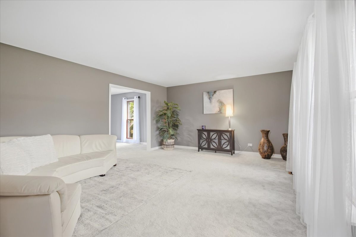 1320 Spring Hill Drive Property Photo 8