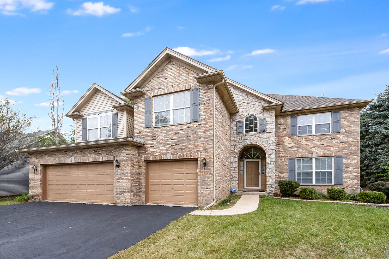 199 Willowwood Drive Property Photo 1
