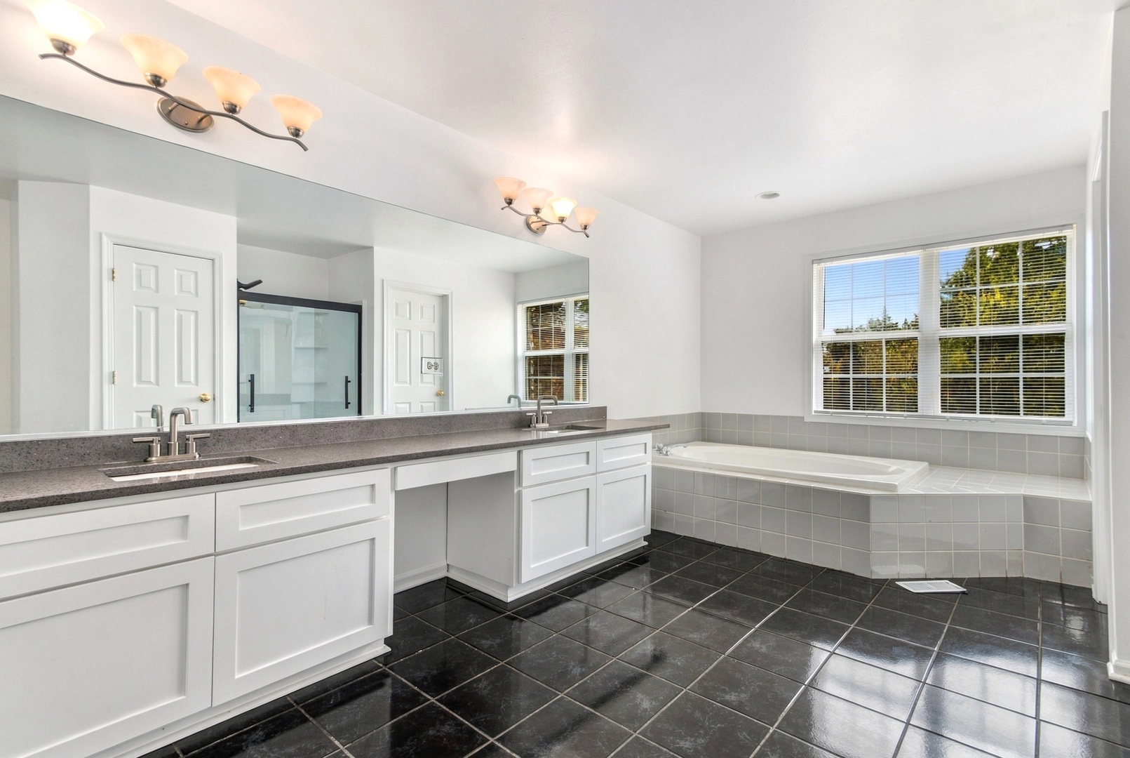 199 Willowwood Drive Property Photo 15