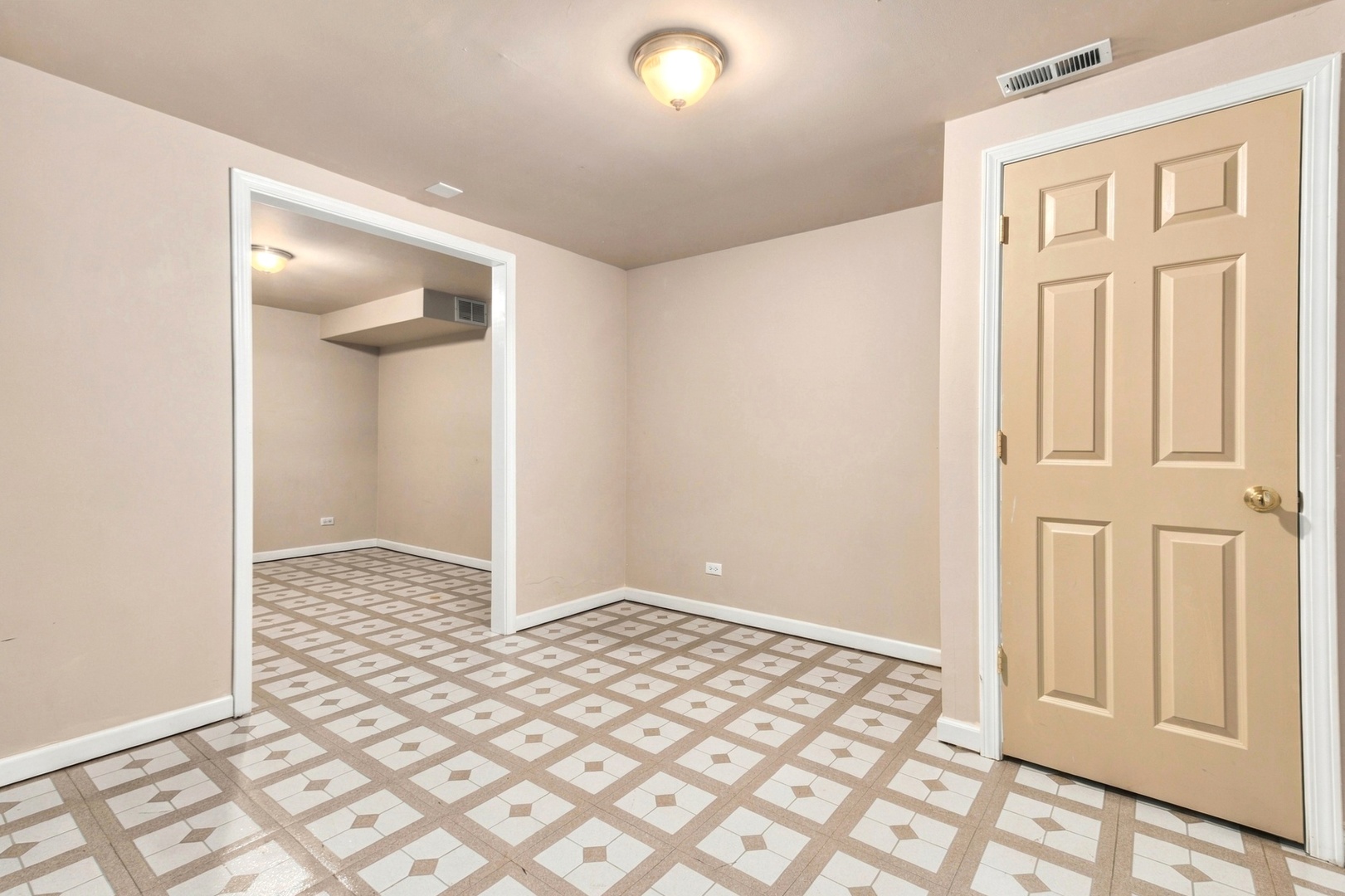 199 Willowwood Drive Property Photo 26