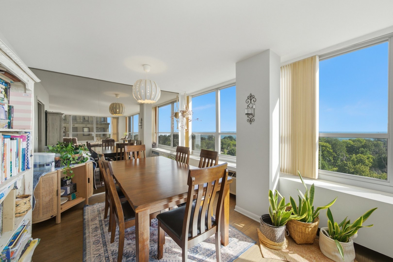 3550 N Lake Shore Drive 1202 Property Photo 8