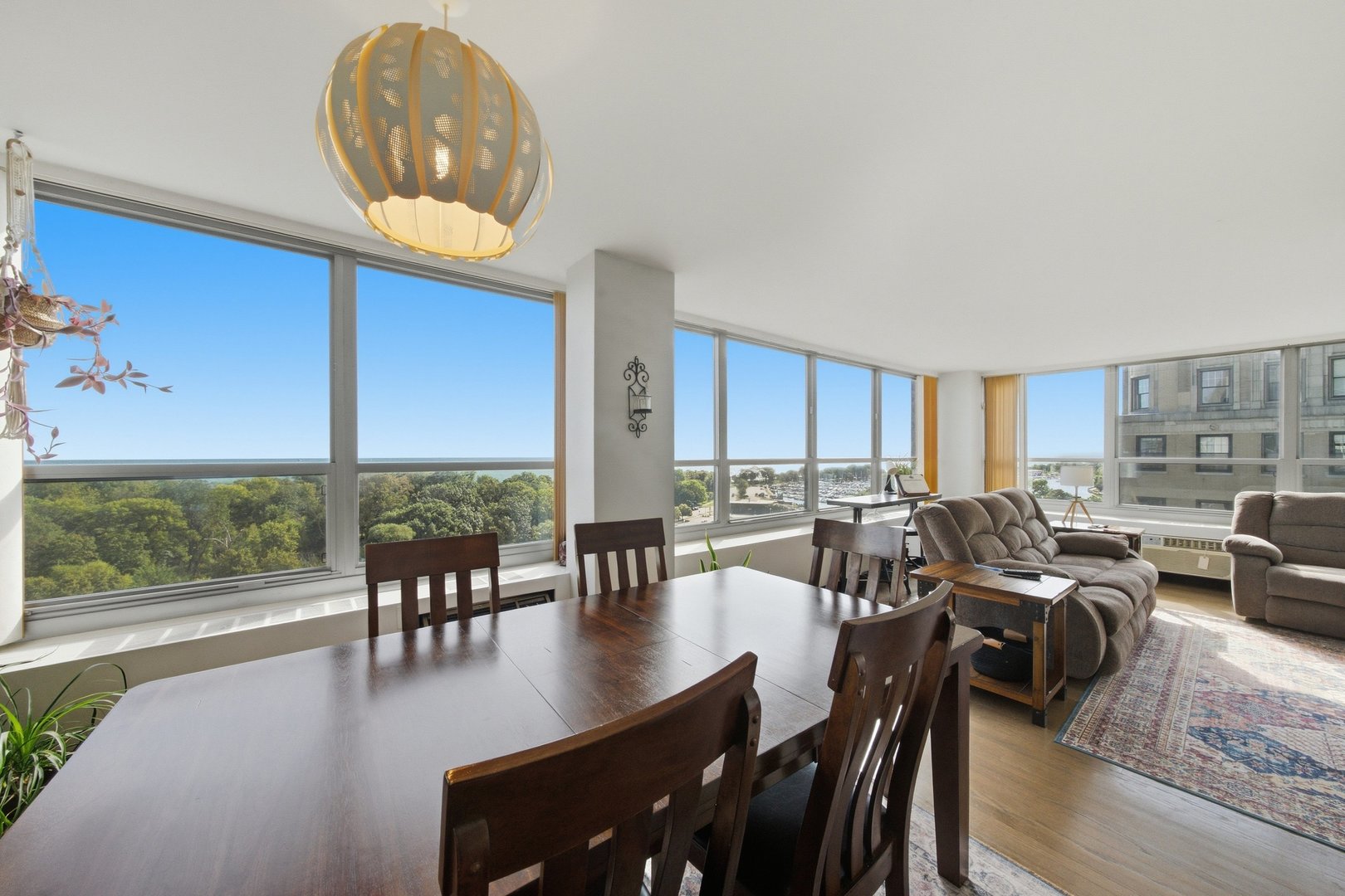 3550 N Lake Shore Drive 1202 Property Photo 9