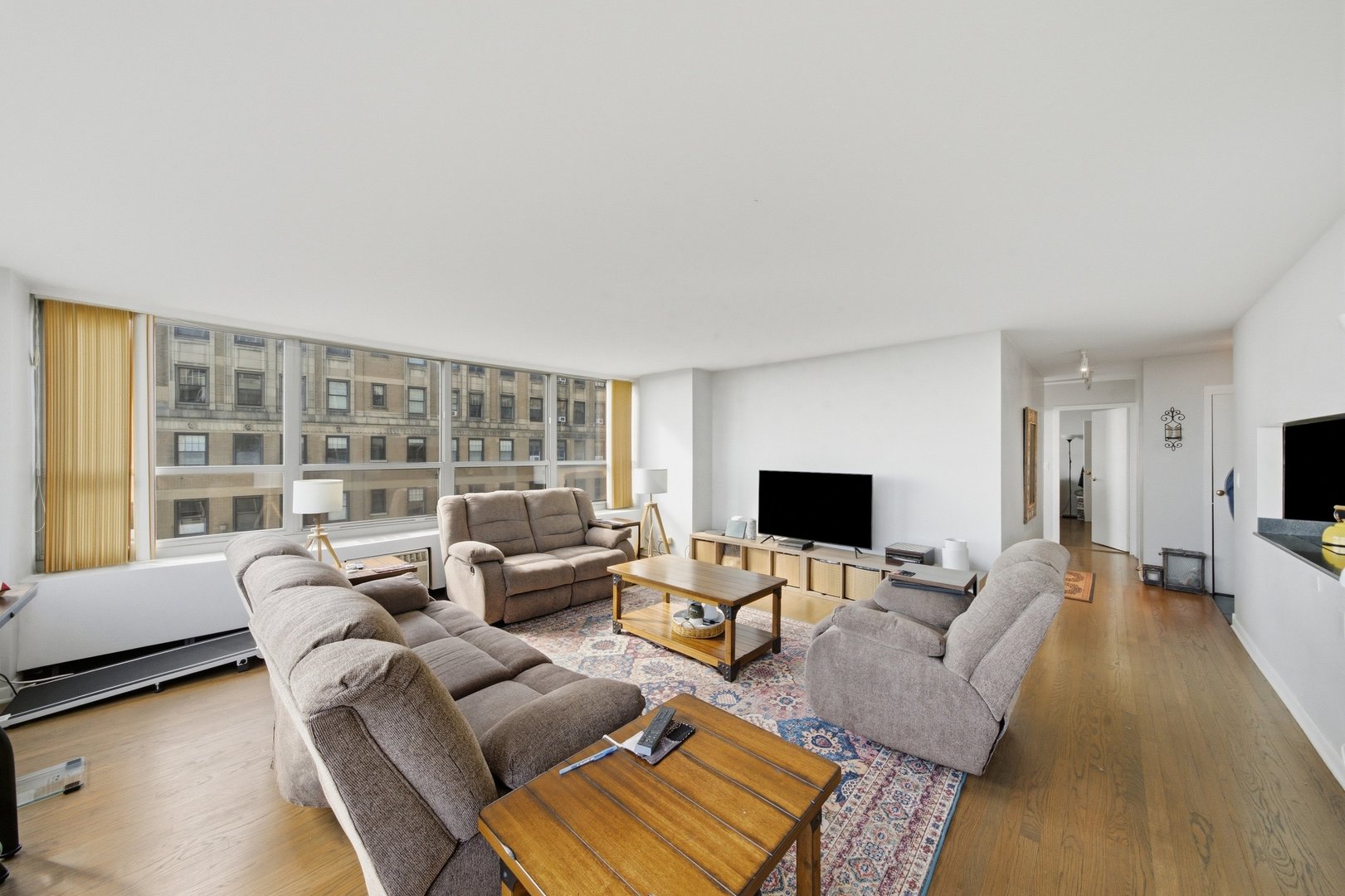 3550 N Lake Shore Drive 1202 Property Photo 10