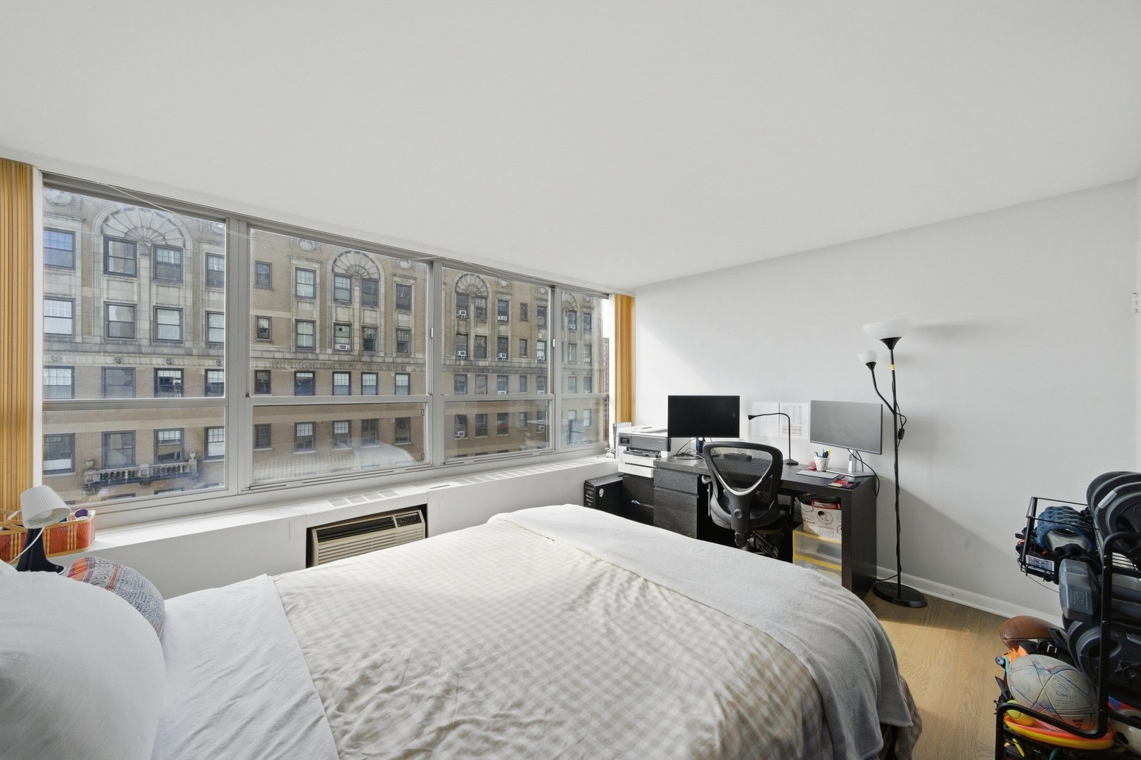 3550 N Lake Shore Drive 1202 Property Photo 14