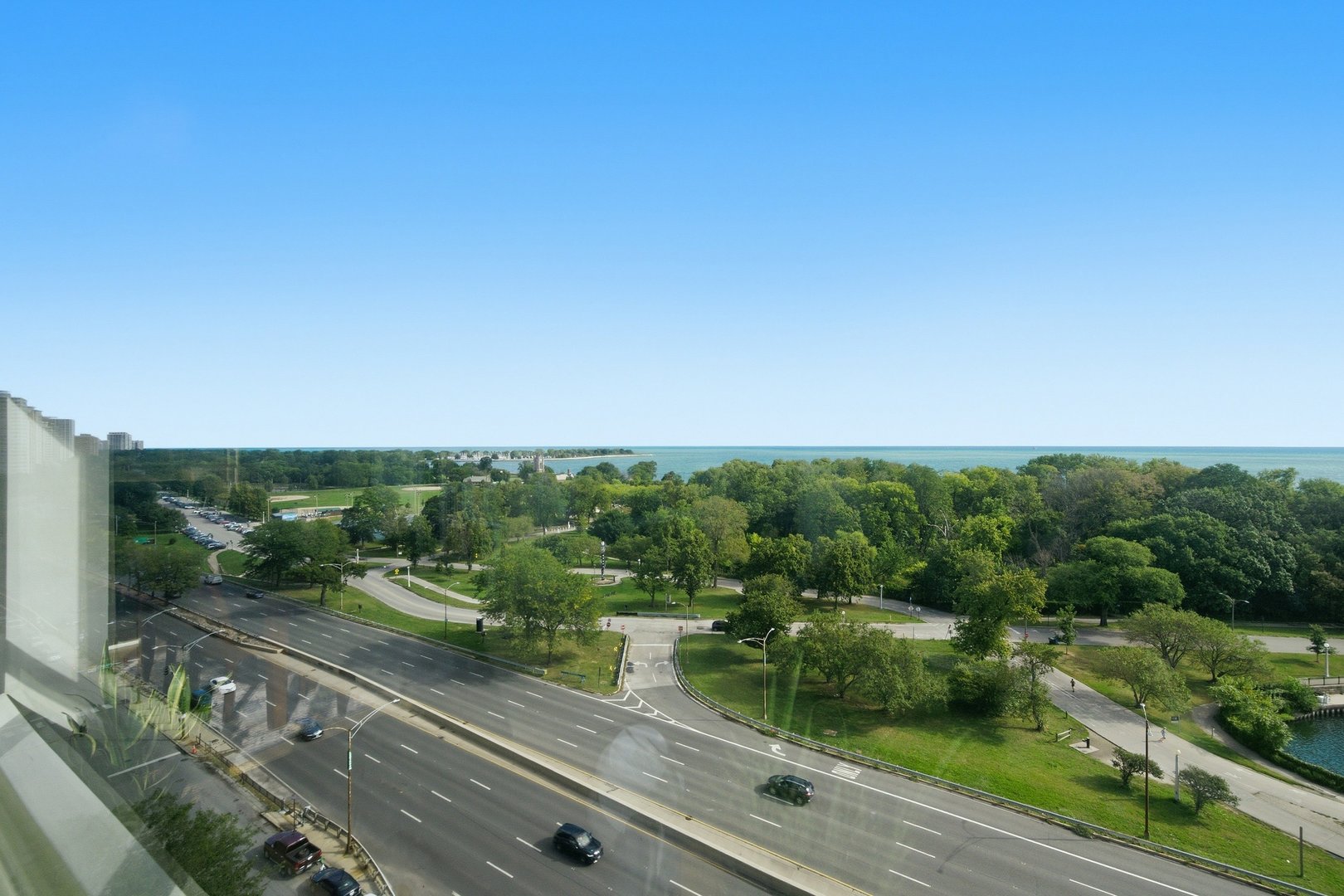 3550 N Lake Shore Drive 1202 Property Photo 22