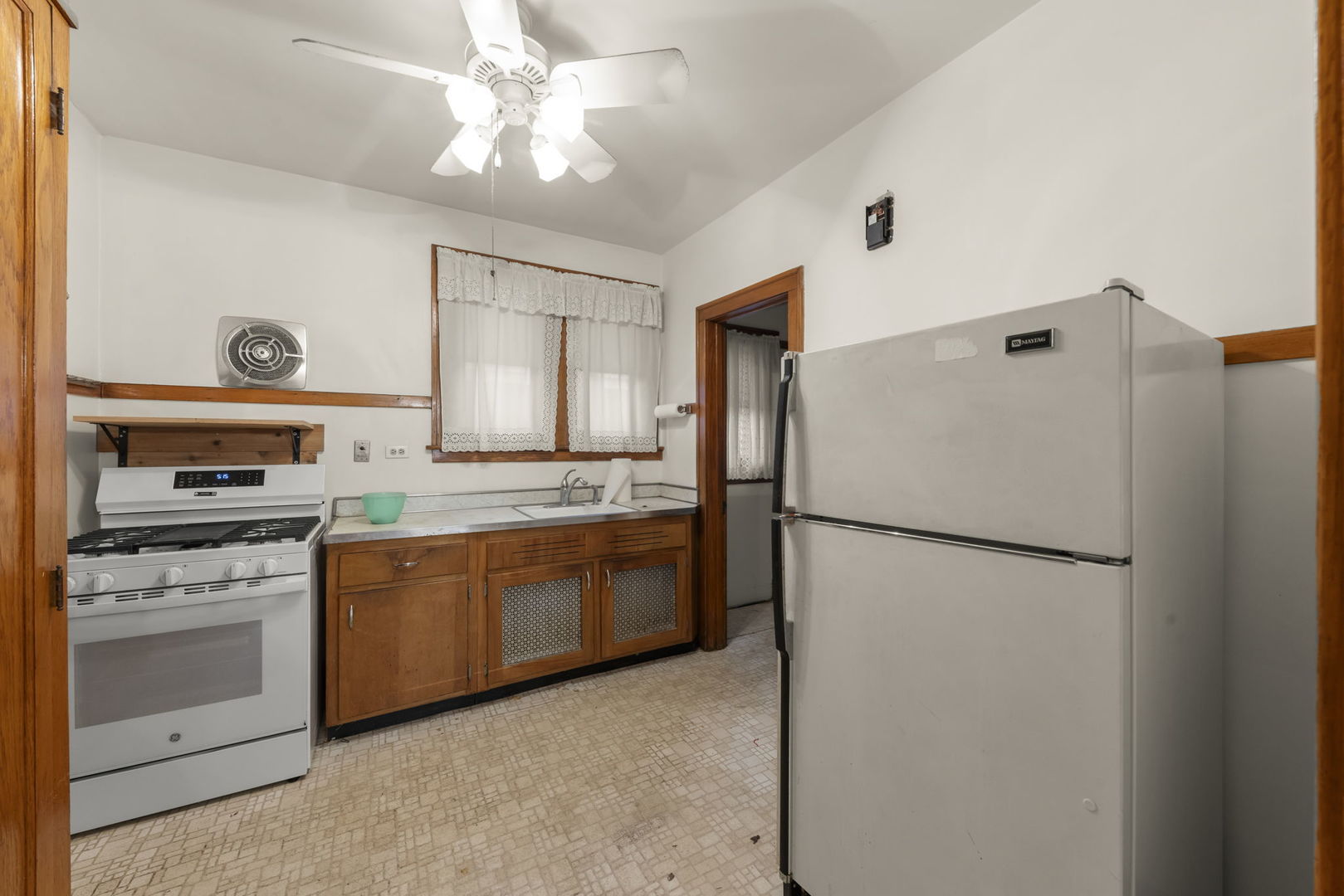 421 W Alexander Boulevard Property Photo 9