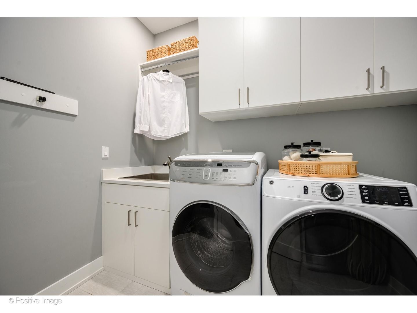 220 S Green Street 4s Property Photo 37